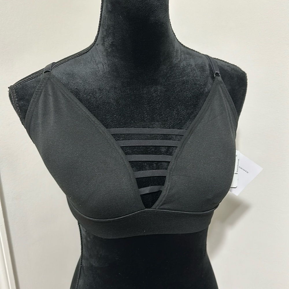 Victoria sport bra